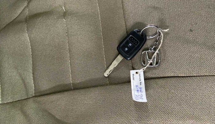 2019 Honda Amaze 1.2L I-VTEC S, Petrol, Manual, 56,375 km, Key Close Up