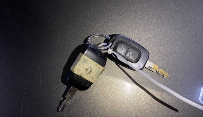 2016 Renault Kwid RXT 0.8, Petrol, Manual, 63,395 km, Key Close Up