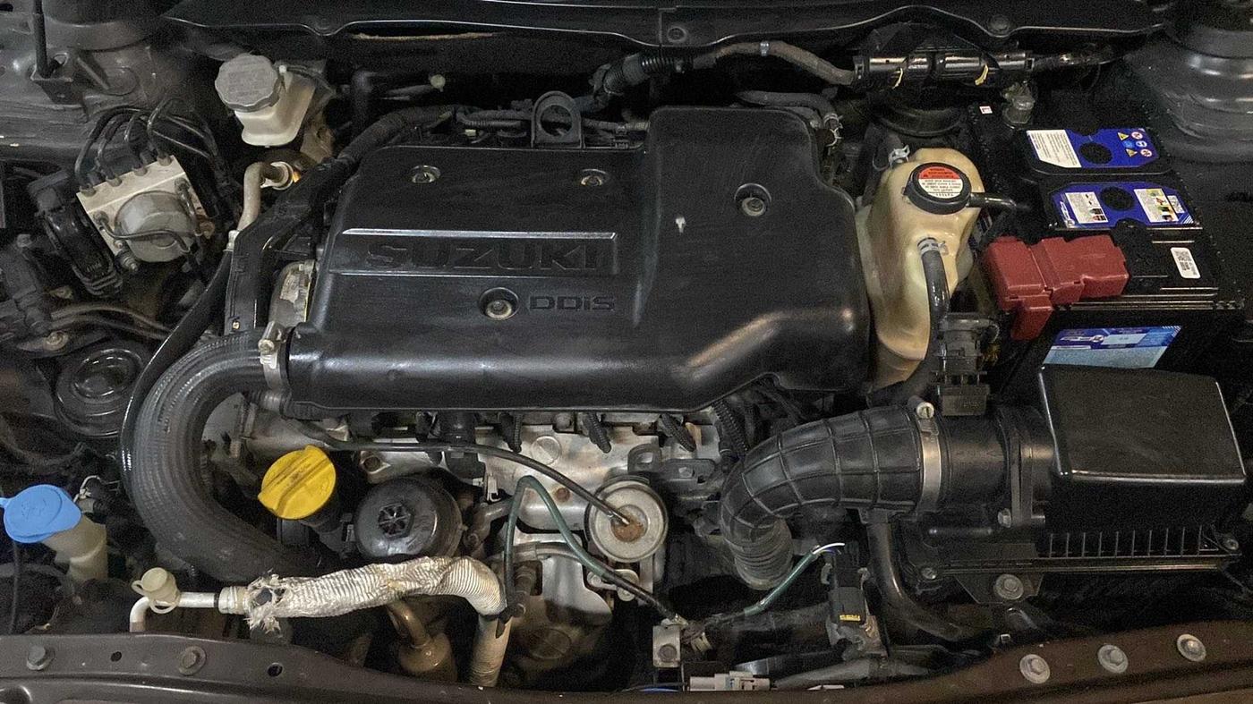 2015 Maruti Ciaz ZDI+, Diesel, Manual, 1,10,160 km, Open Bonet