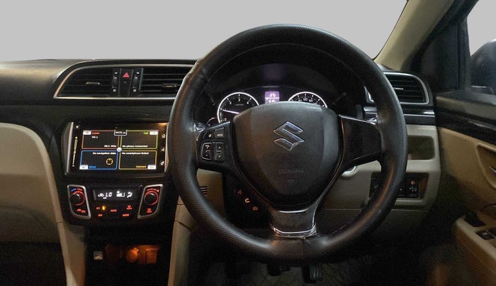 2015 Maruti Ciaz ZDI+, Diesel, Manual, 1,10,160 km, Steering Wheel Close Up