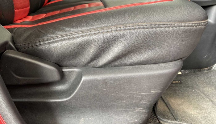 2018 Datsun Redi Go T (O), Petrol, Manual, 42,257 km, Driver Side Adjustment Panel