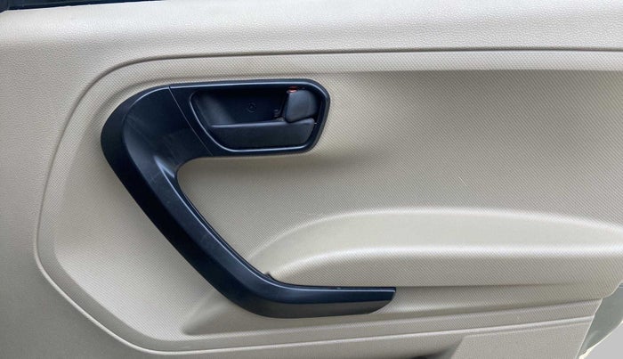 2022 Mahindra BOLERO NEO N 8, Diesel, Manual, 11,869 km, Driver Side Door Panels Control