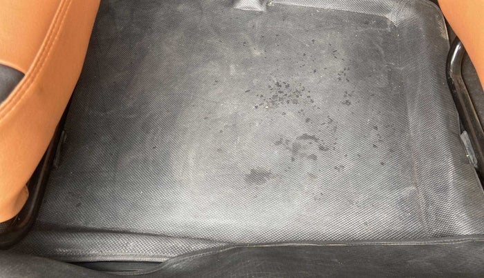 2022 Mahindra BOLERO NEO N 8, Diesel, Manual, 11,869 km, Boot Inside