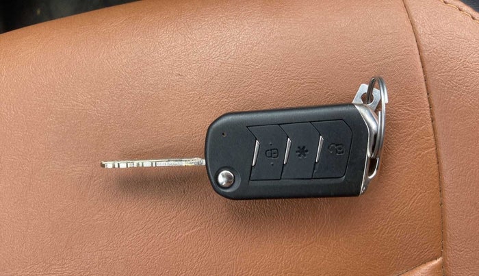 2022 Mahindra BOLERO NEO N 8, Diesel, Manual, 11,869 km, Key Close Up