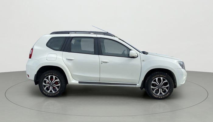 2014 Nissan Terrano XV D THP PREMIUM 110 PS, Diesel, Manual, 95,490 km, Right Side View