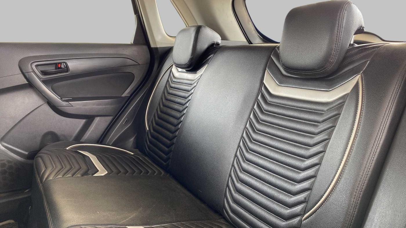 2018 Maruti Vitara Brezza VDI (O), Diesel, Manual, 90,678 km, Right Side Rear Door Cabin
