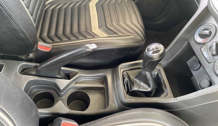 2018 Maruti Vitara Brezza VDI (O), Diesel, Manual, 90,678 km, Gear Lever