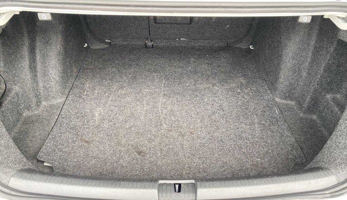 2015 Volkswagen Jetta COMFORTLINE TDI, Diesel, Manual, 72,774 km, Boot Inside