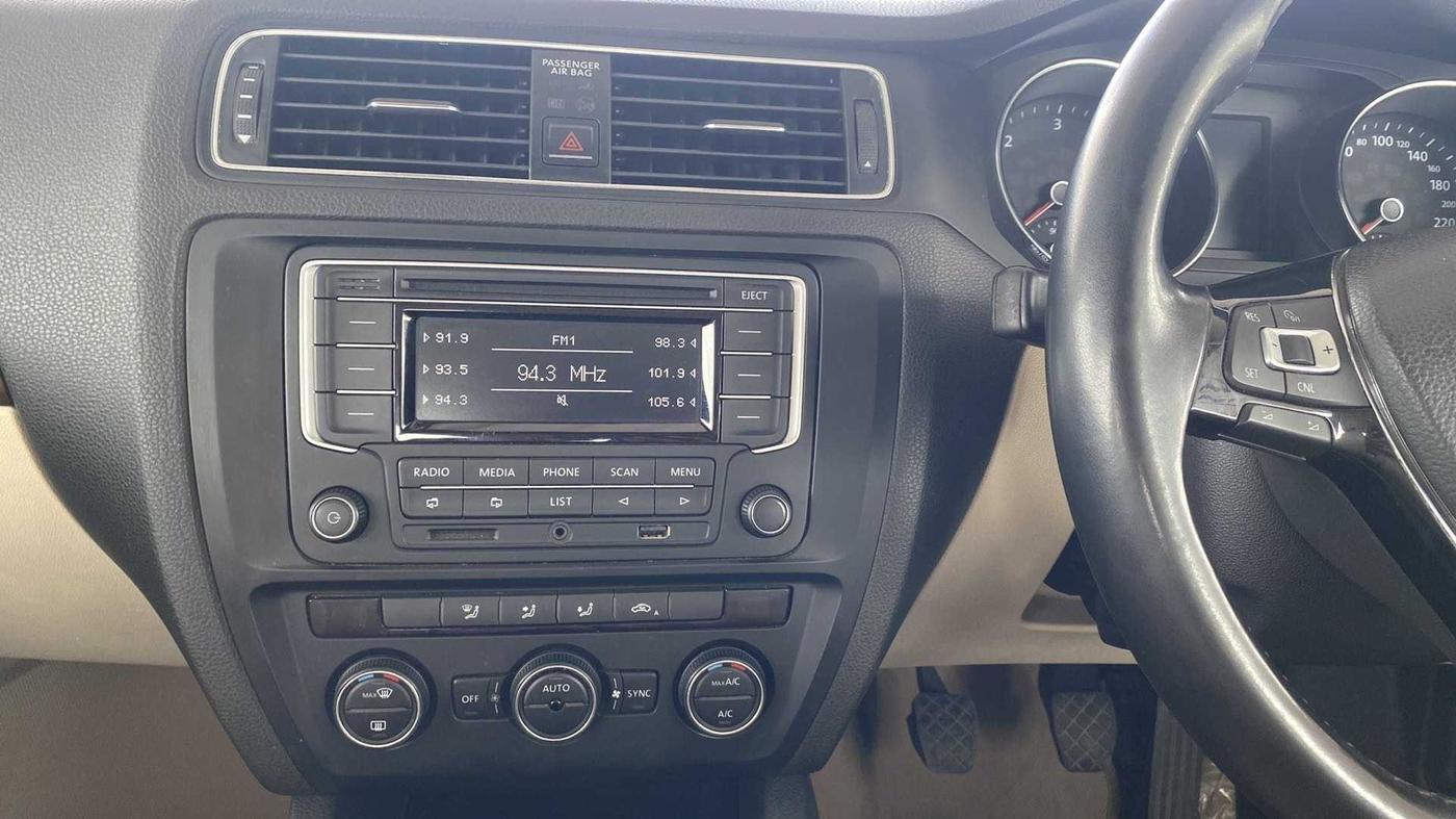 2015 Volkswagen Jetta COMFORTLINE TDI, Diesel, Manual, 72,774 km, Infotainment System