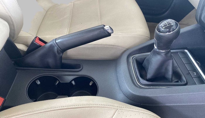 2015 Volkswagen Jetta COMFORTLINE TDI, Diesel, Manual, 72,774 km, Gear Lever