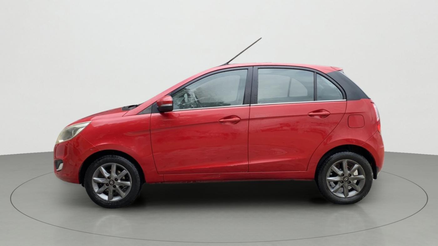 2015 Tata Bolt XT REVOTRON, Petrol, Manual, 1,24,731 km, Left Side