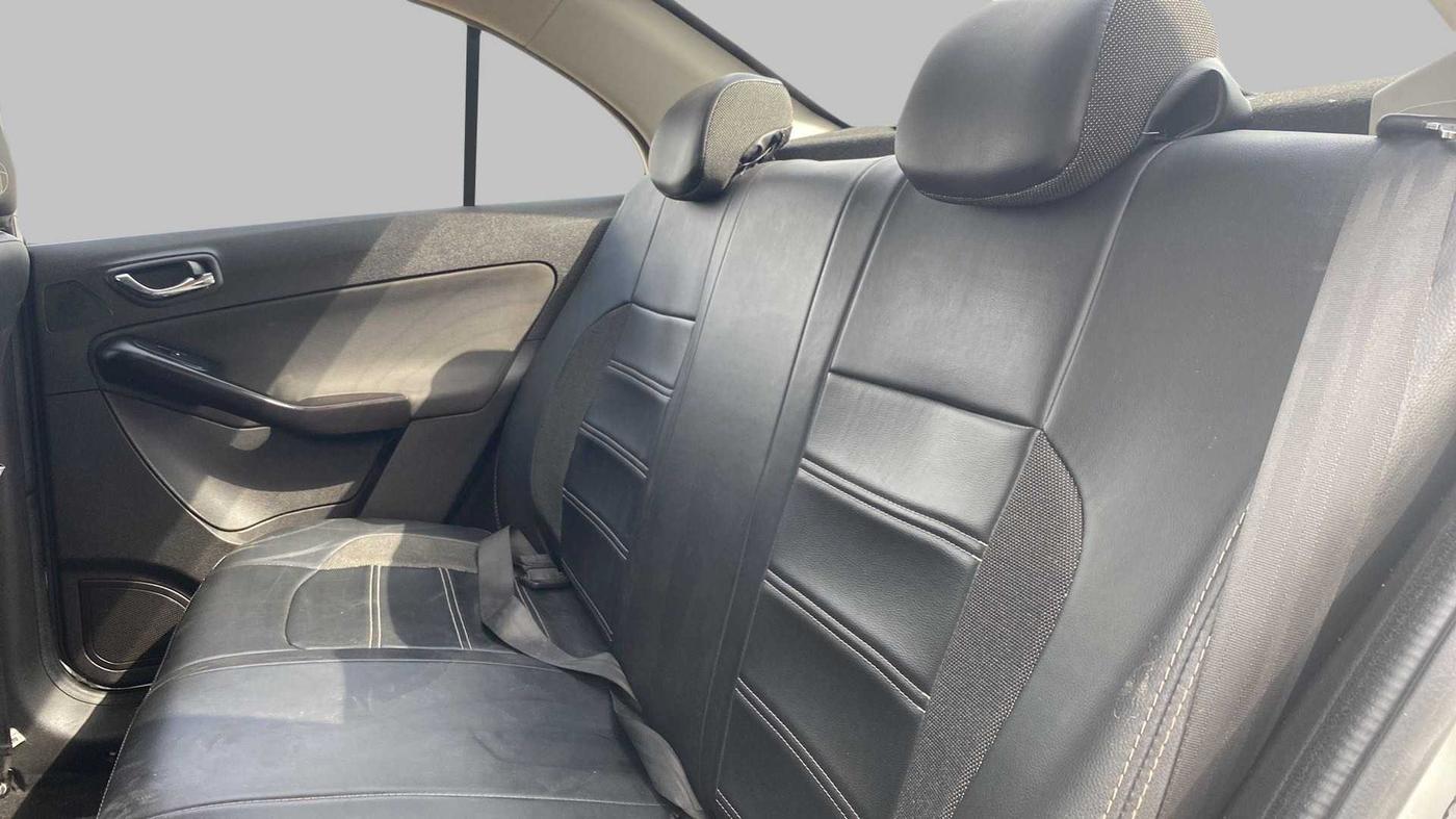 2017 Tata Zest XT PETROL, Petrol, Manual, 1,21,576 km, Right Side Rear Door Cabin