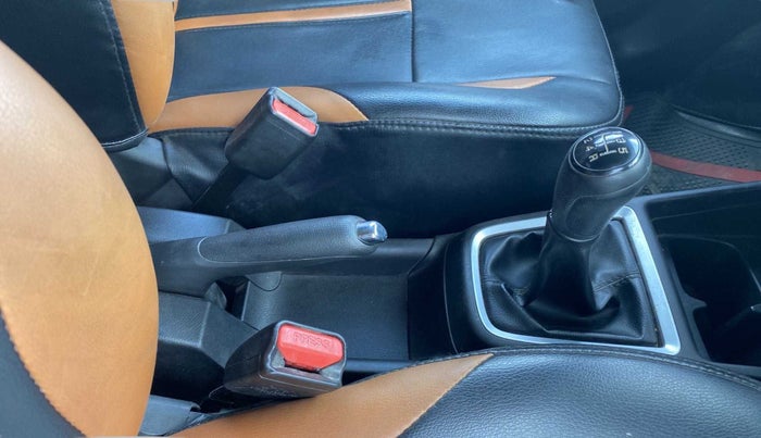 2018 Maruti Swift VDI, Diesel, Manual, 61,212 km, Gear Lever