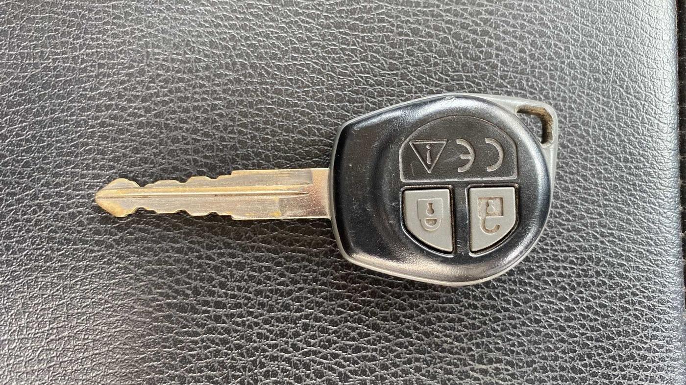 2018 Maruti Swift VDI, Diesel, Manual, 61,212 km, Key Close Up