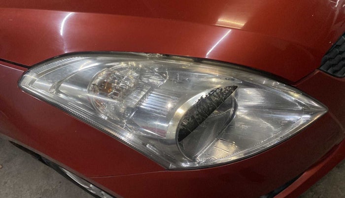 2011 Maruti Swift ZDI, Diesel, Manual, 1,18,252 km, Right headlight - Minor scratches