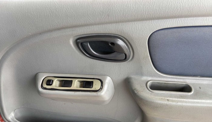 2014 Maruti Alto K10 VXI, Petrol, Manual, 1,06,649 km, Driver Side Door Panels Control