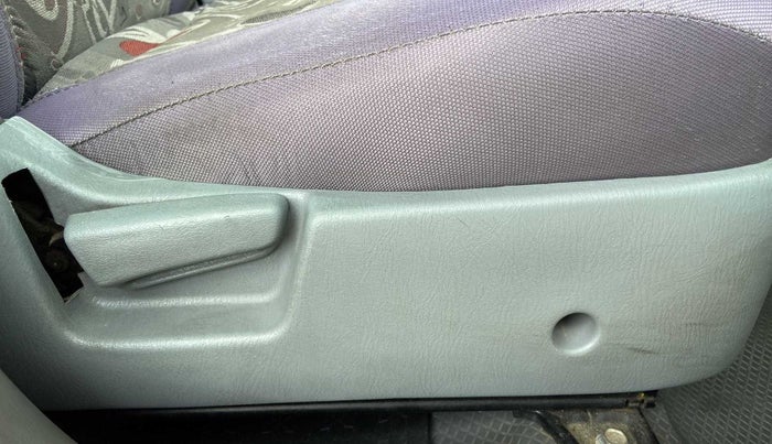 2014 Maruti Alto K10 VXI, Petrol, Manual, 1,06,649 km, Driver Side Adjustment Panel