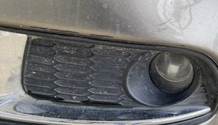 2015 Maruti Swift Dzire VDI ABS, Diesel, Manual, 1,18,604 km, Left fog light - Not working