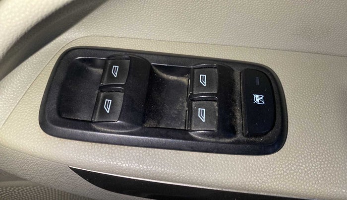 2017 Ford Ecosport TITANIUM 1.5L DIESEL, Diesel, Manual, 82,722 km, Right front window switch / handle - Child Switch not working for windows