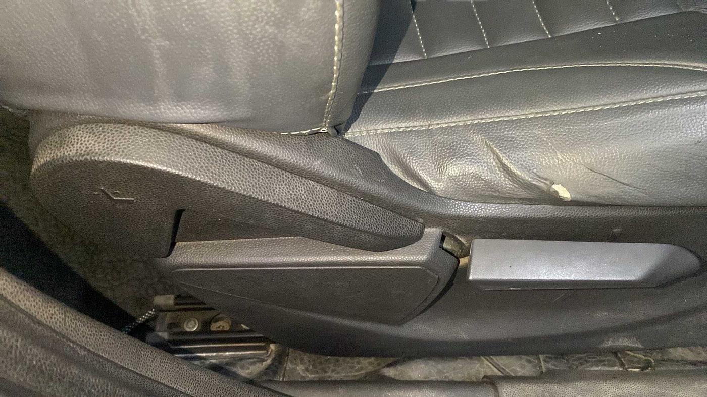 2017 Ford Ecosport TITANIUM 1.5L DIESEL, Diesel, Manual, 82,722 km, Driver Side Adjustment Panel