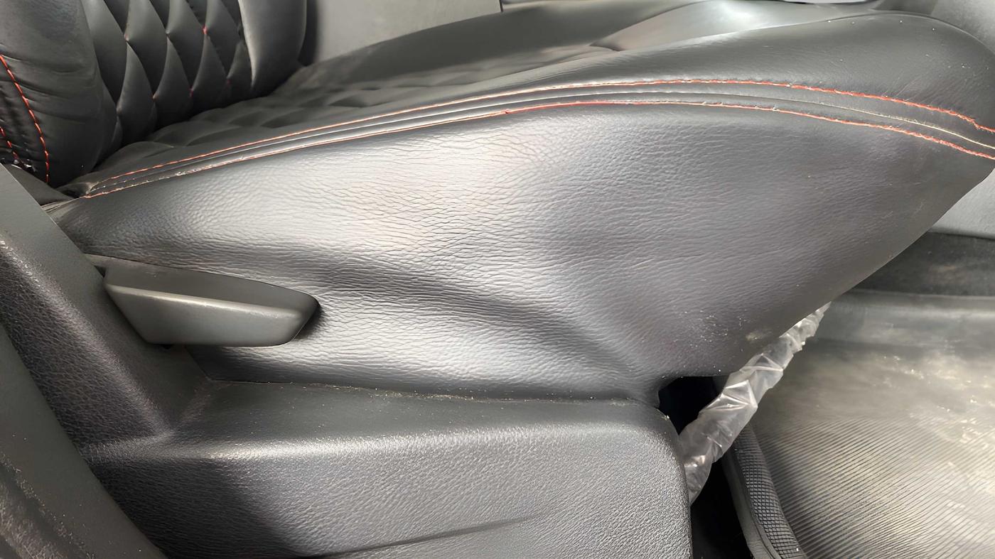 2018 Renault Duster RXS CVT, Petrol, Automatic, 21,993 km, Driver Side Adjustment Panel