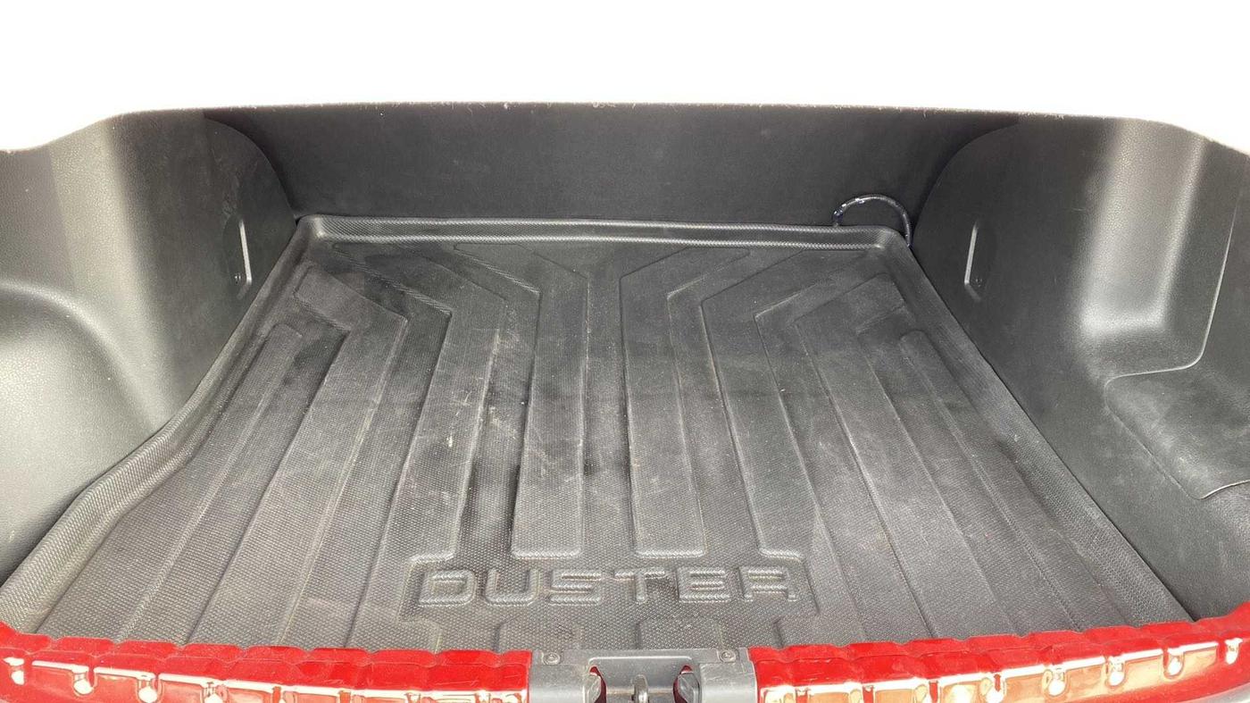 2018 Renault Duster RXS CVT, Petrol, Automatic, 21,993 km, Boot Inside
