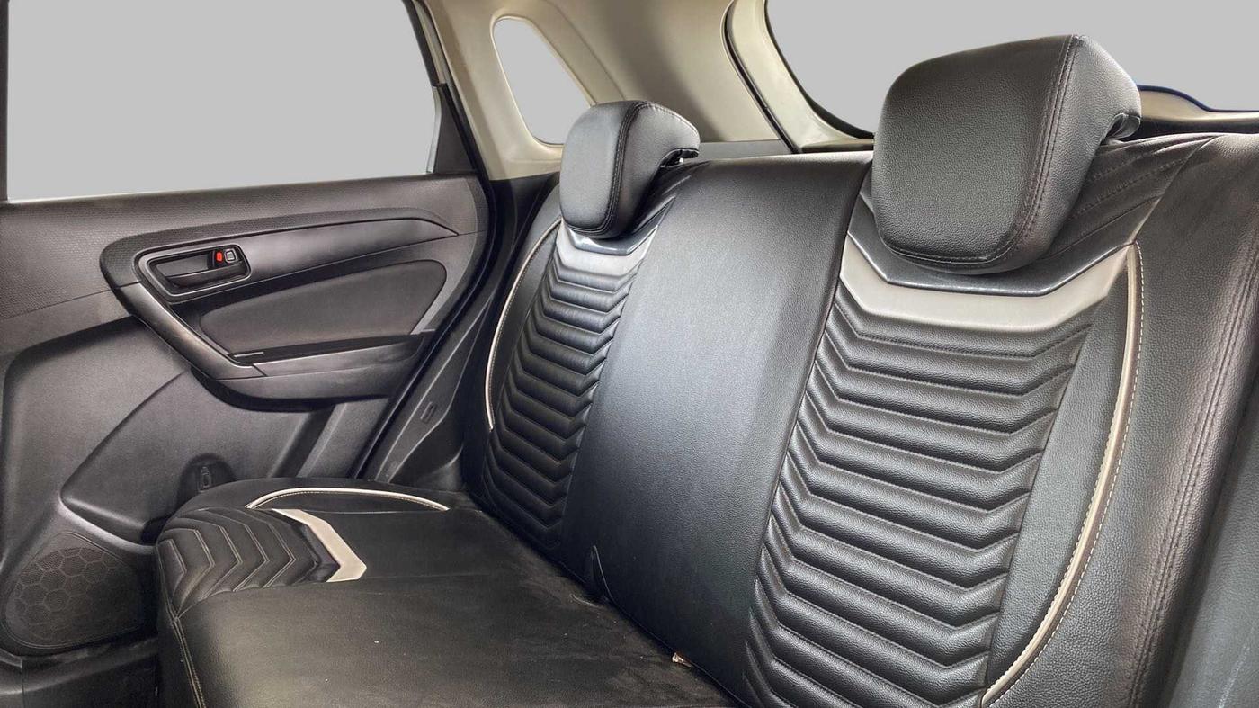 2019 Maruti Vitara Brezza VDI, Diesel, Manual, 54,264 km, Right Side Rear Door Cabin