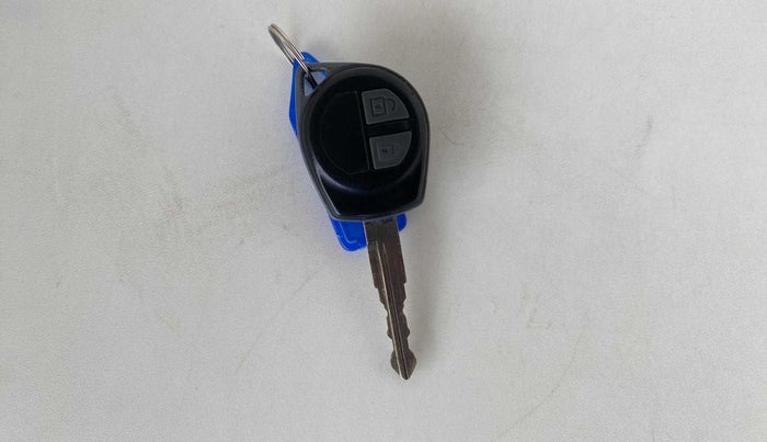 2010 Maruti Swift Dzire ZXI, Petrol, Manual, 80,313 km, Key Close Up