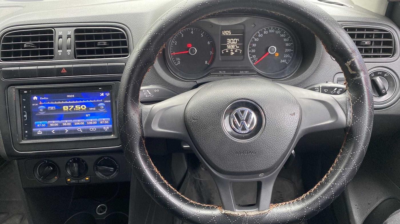 2019 Volkswagen Polo TRENDLINE 1.0L, Petrol, Manual, 57,617 km, Steering Wheel Close Up