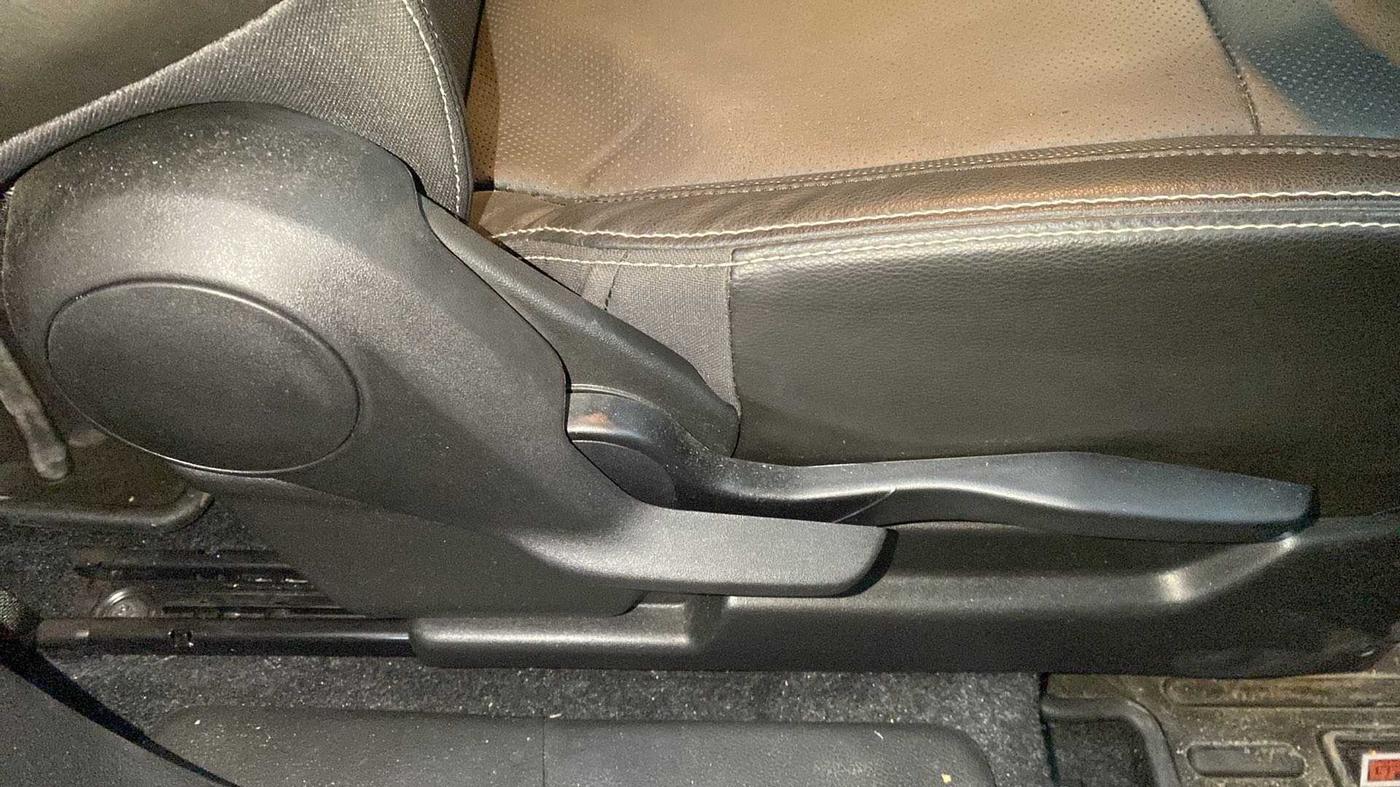 2022 Maruti XL6 ALPHA PLUS AT, Petrol, Automatic, 10,259 km, Driver Side Adjustment Panel