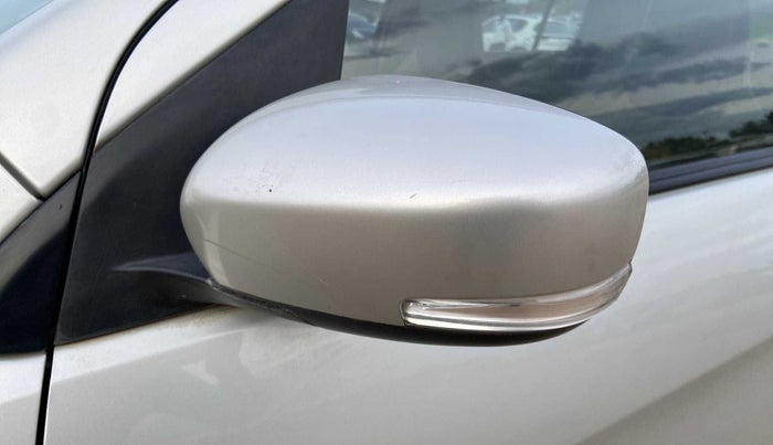 2018 Maruti Celerio ZXI, Petrol, Manual, 31,424 km, Left rear-view mirror - ORVM switch has minor damage