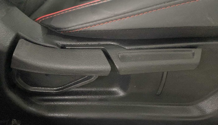 2021 Hyundai AURA SX+ 1.0 TURBO GDI MT, Petrol, Manual, 13,621 km, Driver Side Adjustment Panel