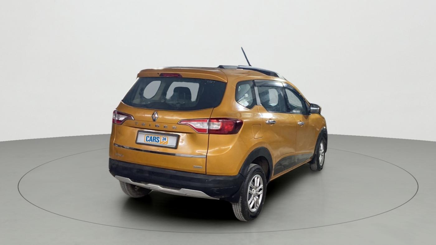 2019 Renault TRIBER RXT, Petrol, Manual, 24,048 km, Right Back Diagonal