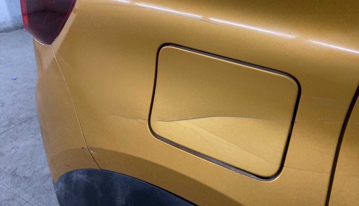 2019 Renault TRIBER RXT, Petrol, Manual, 24,048 km, Right quarter panel - Minor scratches