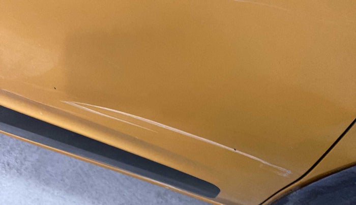 2019 Renault TRIBER RXT, Petrol, Manual, 24,048 km, Driver-side door - Minor scratches