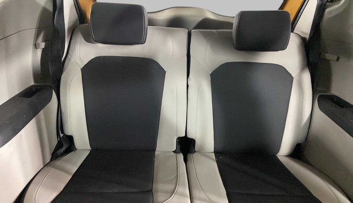 2019 Renault TRIBER RXT, Petrol, Manual, 24,048 km, Third Seat Row ( optional )