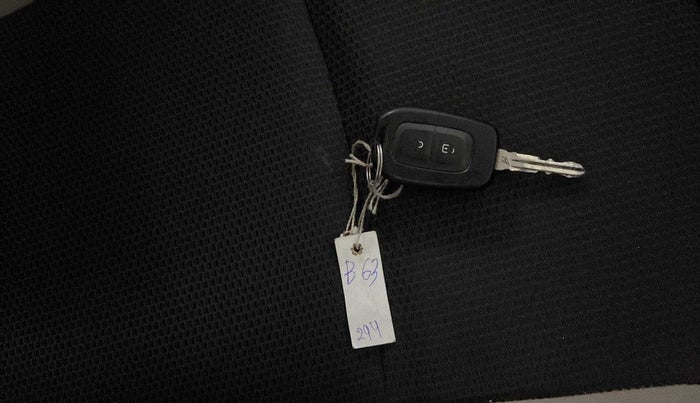 2019 Renault TRIBER RXT, Petrol, Manual, 24,048 km, Key Close Up