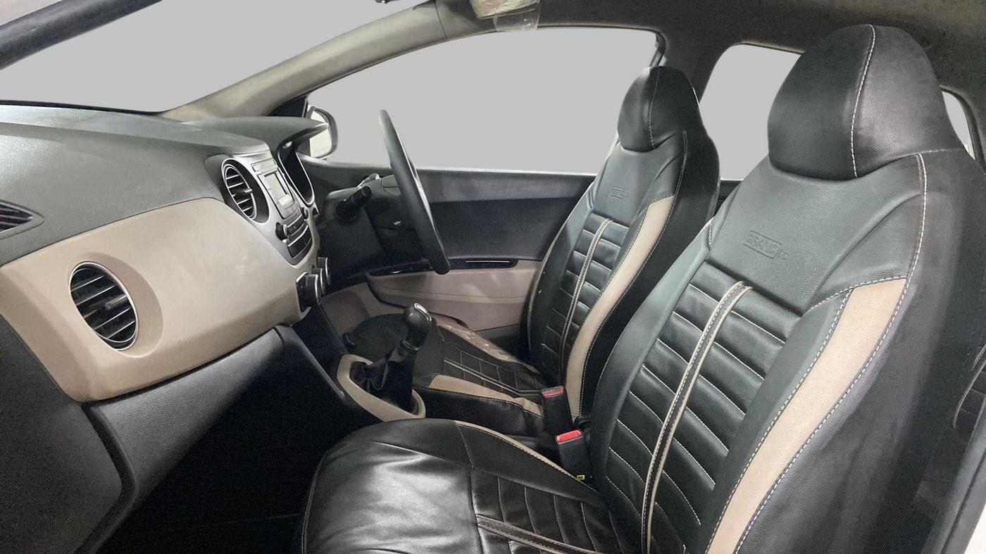 2018 Hyundai Grand i10 MAGNA 1.2 KAPPA VTVT, Petrol, Manual, 27,927 km, Right Side Front Door Cabin