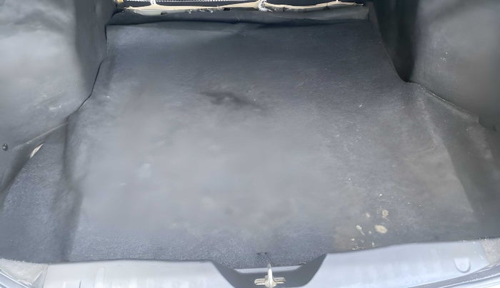 2018 Maruti Ciaz DELTA 1.5 SHVS MT PETROL, Petrol, Manual, 50,574 km, Boot Inside