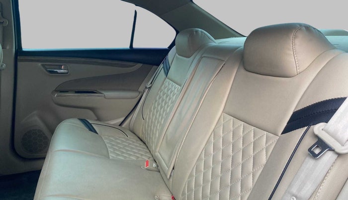 2018 Maruti Ciaz DELTA 1.5 SHVS MT PETROL, Petrol, Manual, 50,574 km, Right Side Rear Door Cabin