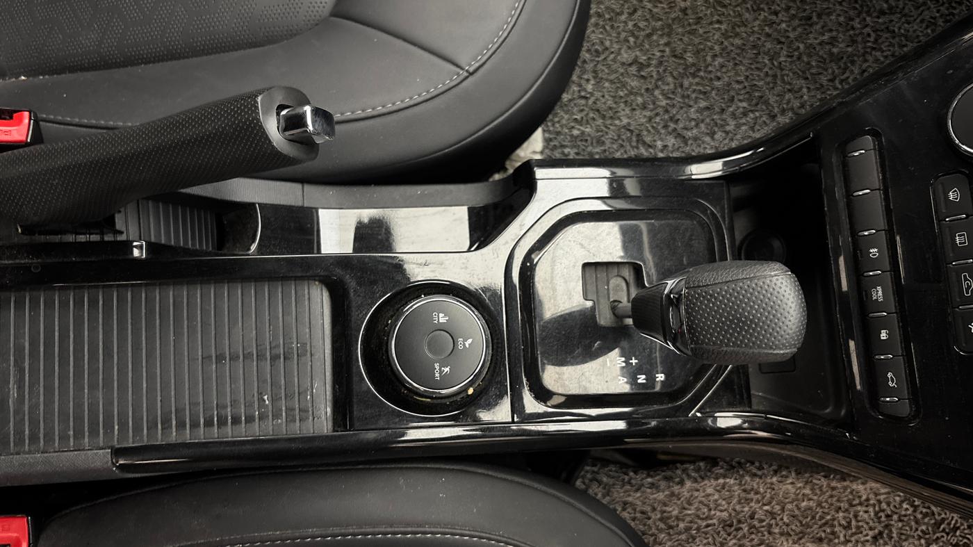 2022 Tata NEXON XZA PLUS (PREMIUM) PETROL DARK EDITION, Petrol, Automatic, 25,856 km, Gear Lever