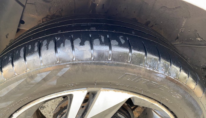 2020 Hyundai NEW I20 ASTA (O) 1.0 TURBO GDI DCT, Petrol, Automatic, 68,482 km, Right Rear Tyre Tread