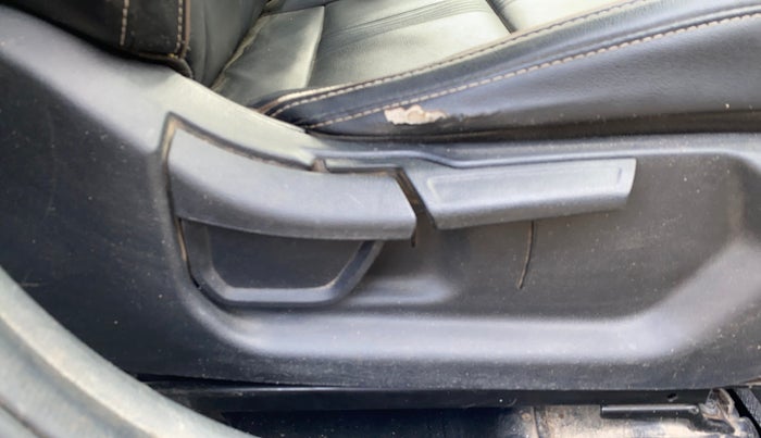 2020 Hyundai NEW I20 ASTA (O) 1.0 TURBO GDI DCT, Petrol, Automatic, 68,482 km, Driver Side Adjustment Panel