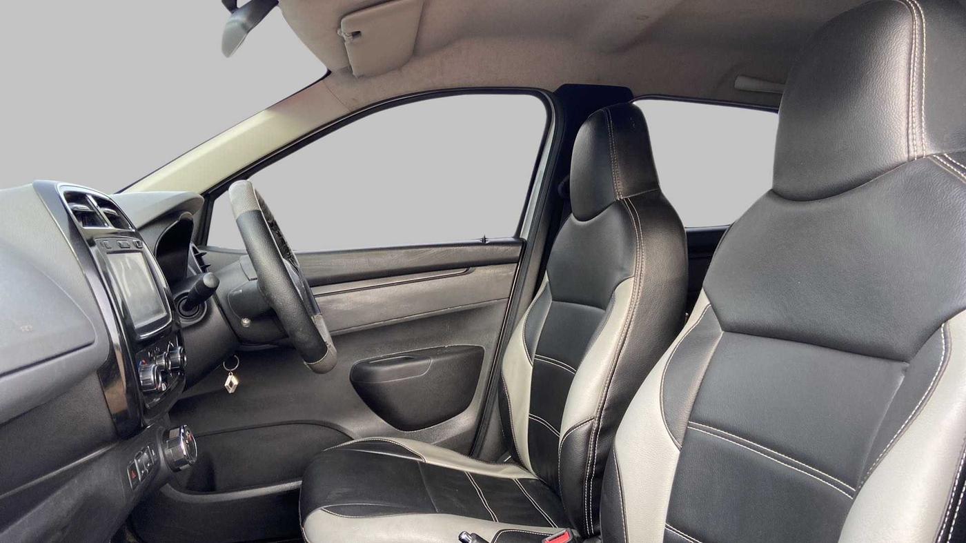 2018 Renault Kwid RXT 1.0 AMT (O), Petrol, Automatic, 22,865 km, Right Side Front Door Cabin