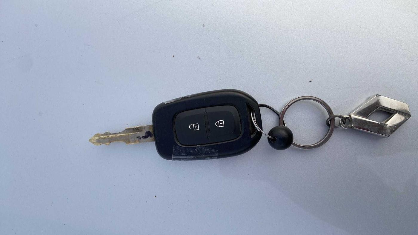 2018 Renault Kwid RXT 1.0 AMT (O), Petrol, Automatic, 22,865 km, Key Close Up