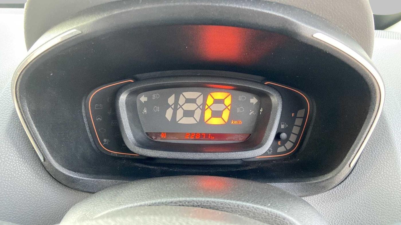 2018 Renault Kwid RXT 1.0 AMT (O), Petrol, Automatic, 22,865 km, Odometer Image