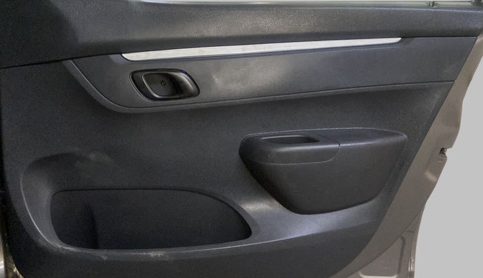 2016 Renault Kwid RXT 0.8, Petrol, Manual, 43,040 km, Driver Side Door Panels Control