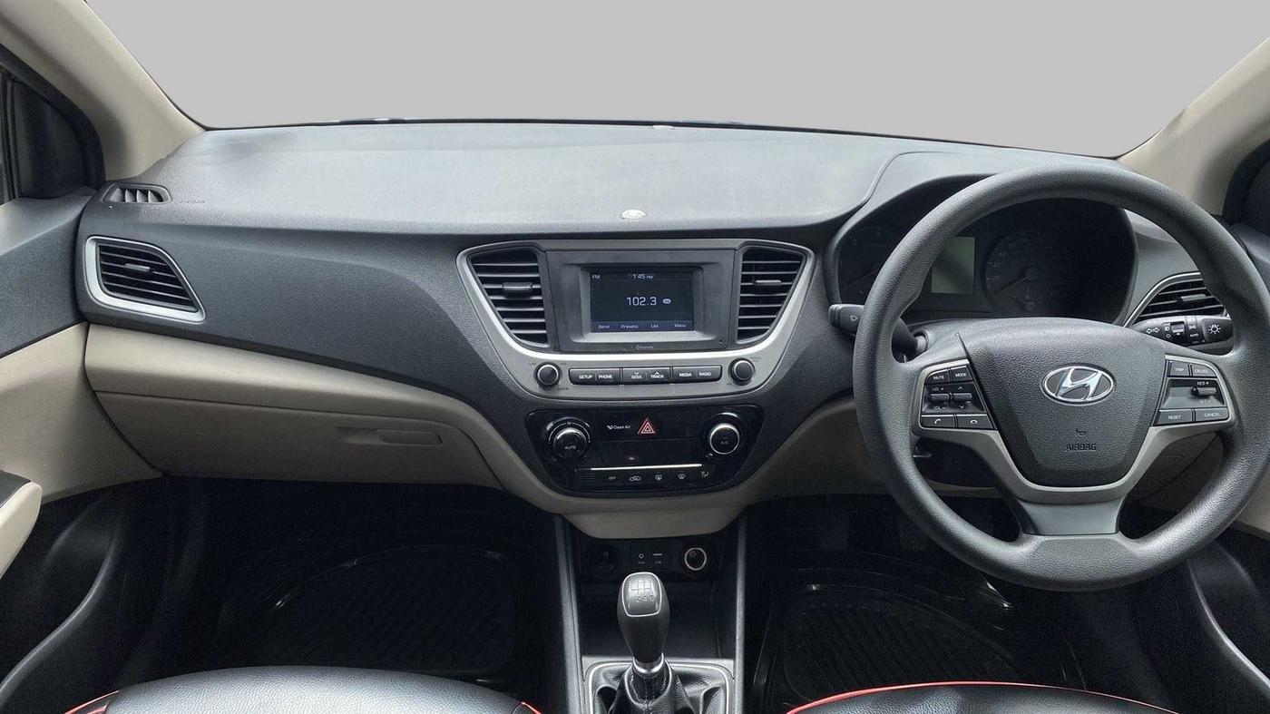 2018 Hyundai Verna 1.6 EX CRDI, Diesel, Manual, 46,551 km, Dashboard
