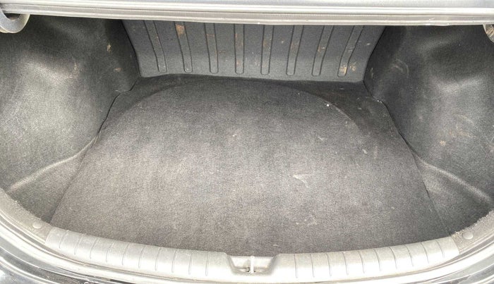 2018 Hyundai Verna 1.6 EX CRDI, Diesel, Manual, 46,551 km, Boot Inside