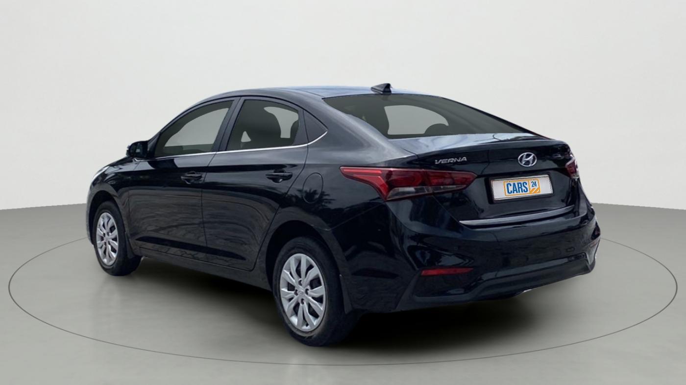 2018 Hyundai Verna 1.6 EX CRDI, Diesel, Manual, 46,551 km, Left Back Diagonal